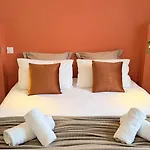 151 - Terrasse & Jacuzzi, Rue Trivalle, Pied De La Cite De - Climatisation, Netflix, Fibre Apartment
