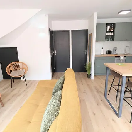 Apartment 151 - Terrasse & Jacuzzi, Rue Trivalle, Pied De La Cite De - Climatisation, Netflix, Fibre *