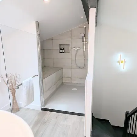 Apartment 151 - Terrasse & Jacuzzi, Rue Trivalle, Pied De La Cite De - Climatisation, Netflix, Fibre