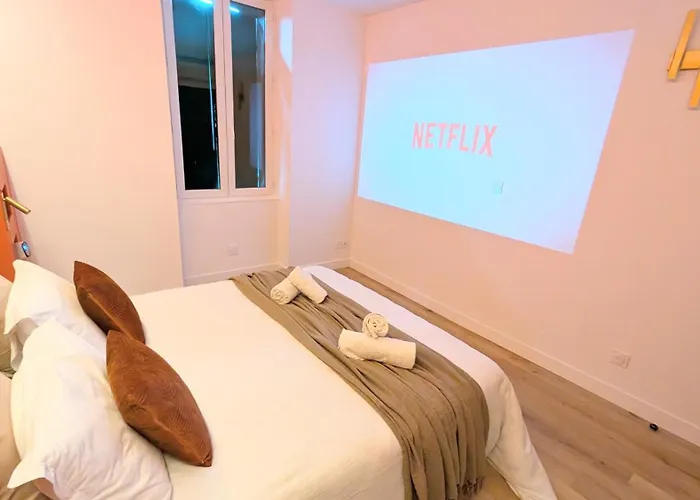 151 - Terrasse & Jacuzzi, Rue Trivalle, Pied De La Cite De - Climatisation, Netflix, Fibre Lägenhet Carcassonne