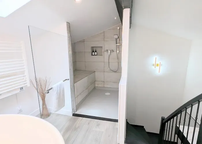 Apartment 151 - Terrasse & Jacuzzi, Rue Trivalle, Pied De La Cite De - Climatisation, Netflix, Fibre